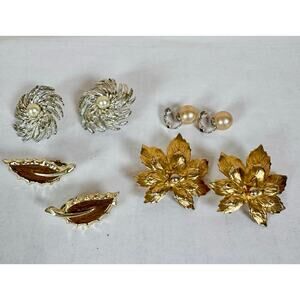 Sarah Coventry Vintage Clip On Earrings *lot of 4* 1950s 1960s Leaf